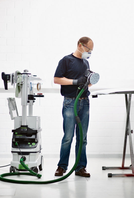 Festool Workcenter WCR 1000 T-LOC mobiler Arbeitsplatz mit Absauganlage in Anwendung beim Schleifen