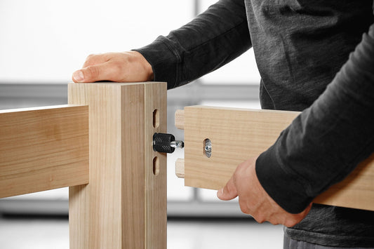 Festool Spreizanker SV-SA D14/32 Anwendung beim Zusammenfügen von Holzverbindungen mit Eckverbinder