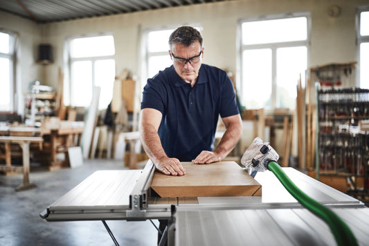 Festool Verbreiterung VB TKS 80 Anwendung beim Sägen breiter Werkstücke auf Tischkreissäge