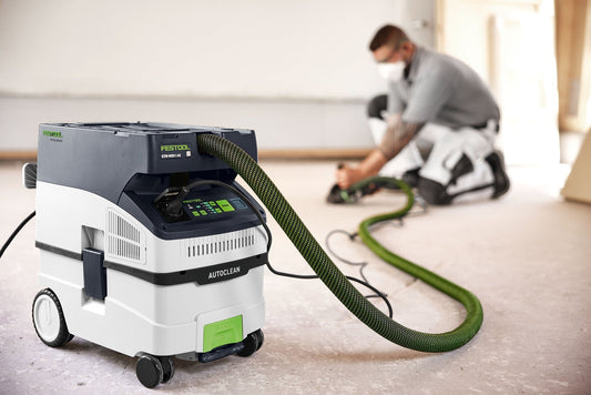 Festool CLEANTEC CTL MIDI I AC Absaugmobil mit AUTOCLEAN-Funktion im Einsatz auf der Baustelle