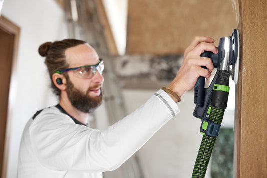 Festool Protector beim randnahen Schleifen an Holzkante, Schutz vor Beschädigungen