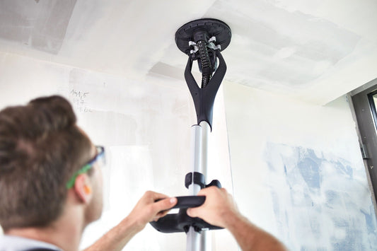 Festool PLANEX easy LHS-E 225 Langhalsschleifer an Decke im Einsatz mit flexiblem Kopf